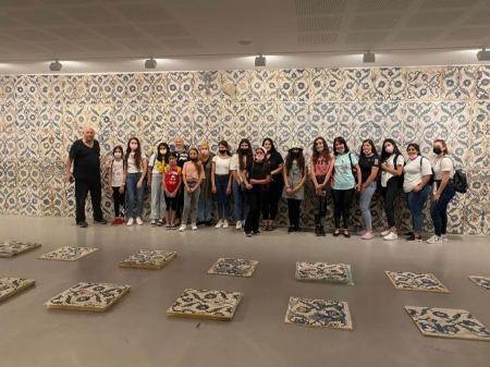 زياره طلاب استوديو الفن/ طمرة بإرشاد الفنانة ريا سعيد وطلاب الفنانة ليخيا متاني من مدينة قلنسوة لمتحف تل ابيب .